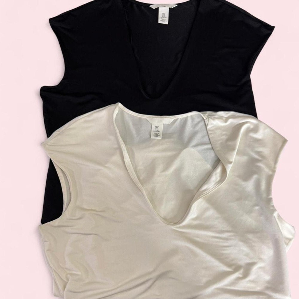 H & M XL‎ Satin Deep V Bodysuit Bundle – Black & Cream Minimal Chic